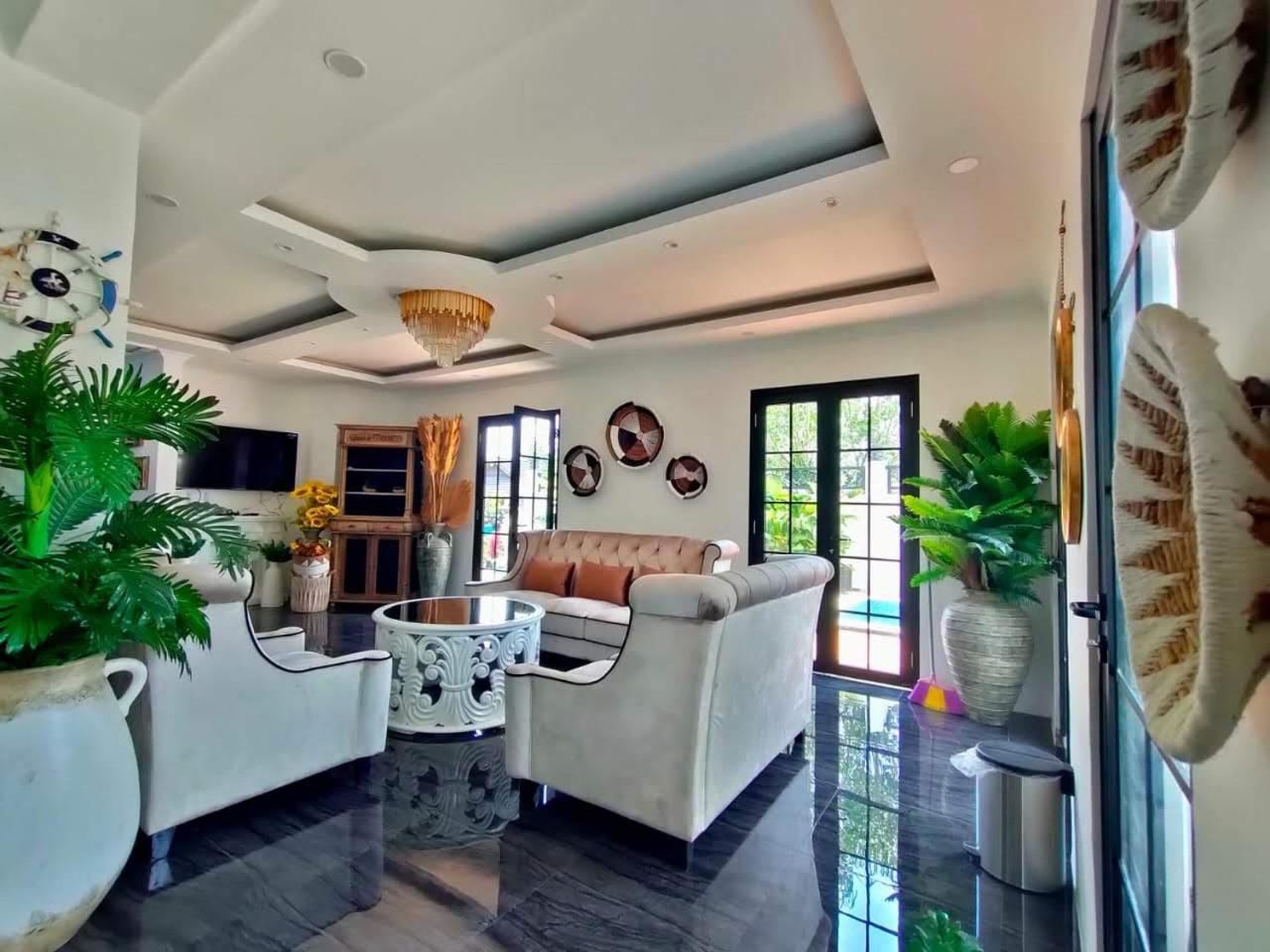Villa Kota Bunga Malini 7 Cinengangirang Ngoại thất bức ảnh