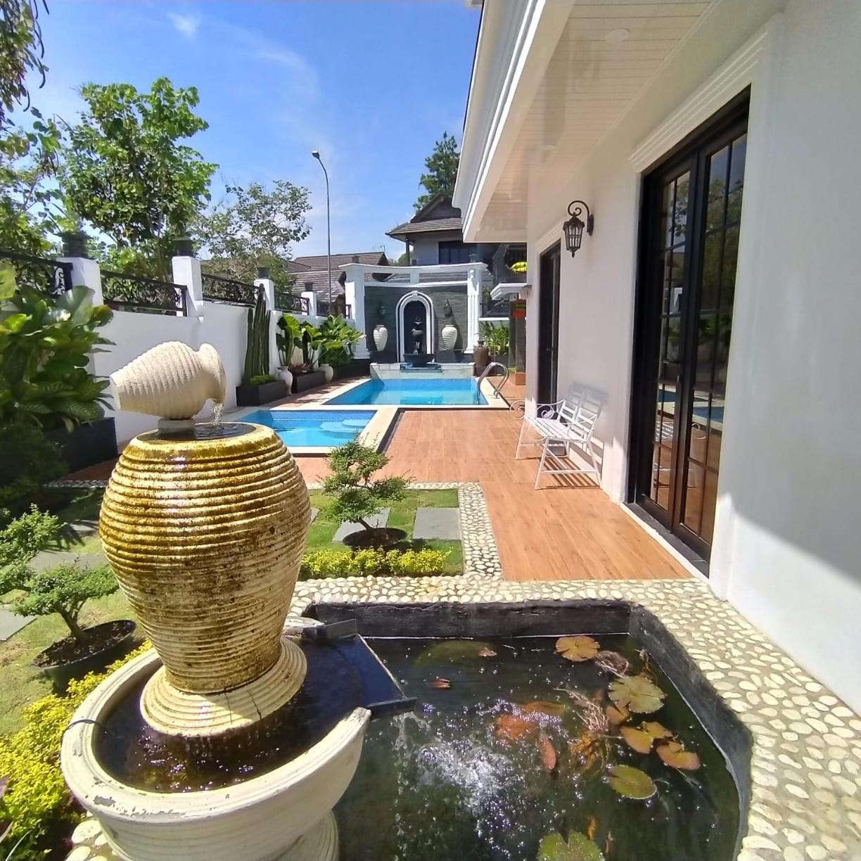 Villa Kota Bunga Malini 7 Cinengangirang Ngoại thất bức ảnh