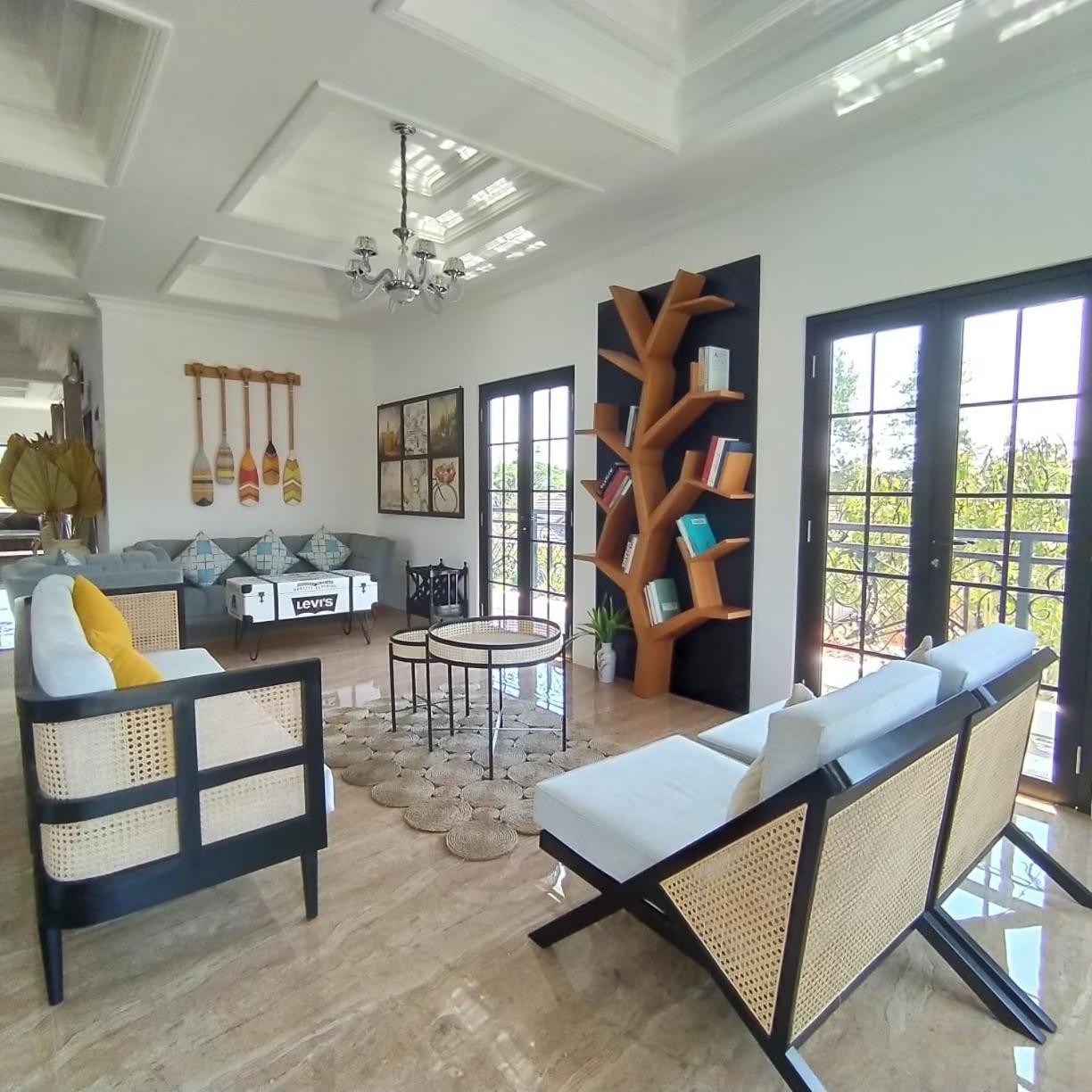 Villa Kota Bunga Malini 7 Cinengangirang Ngoại thất bức ảnh