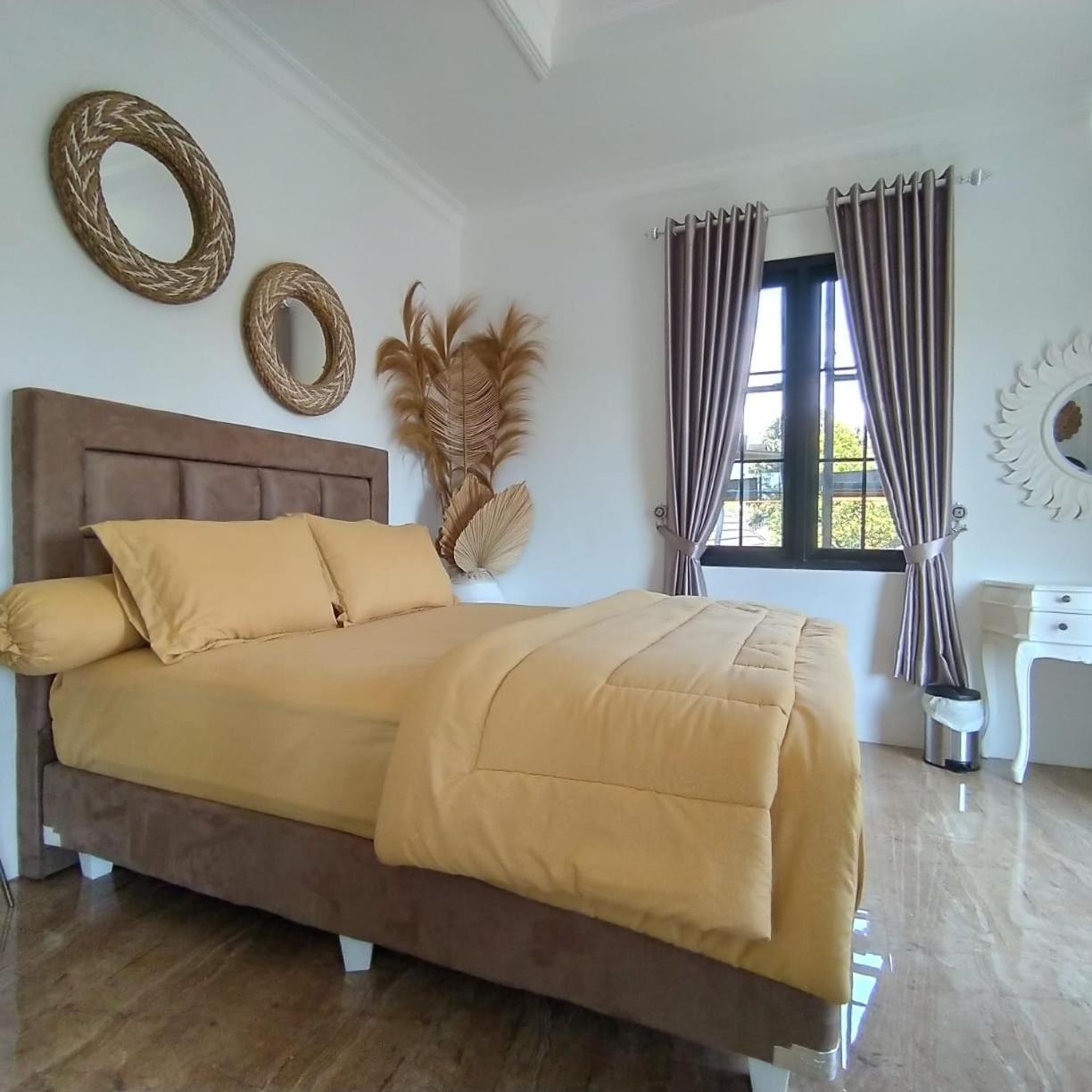 Villa Kota Bunga Malini 7 Cinengangirang Ngoại thất bức ảnh
